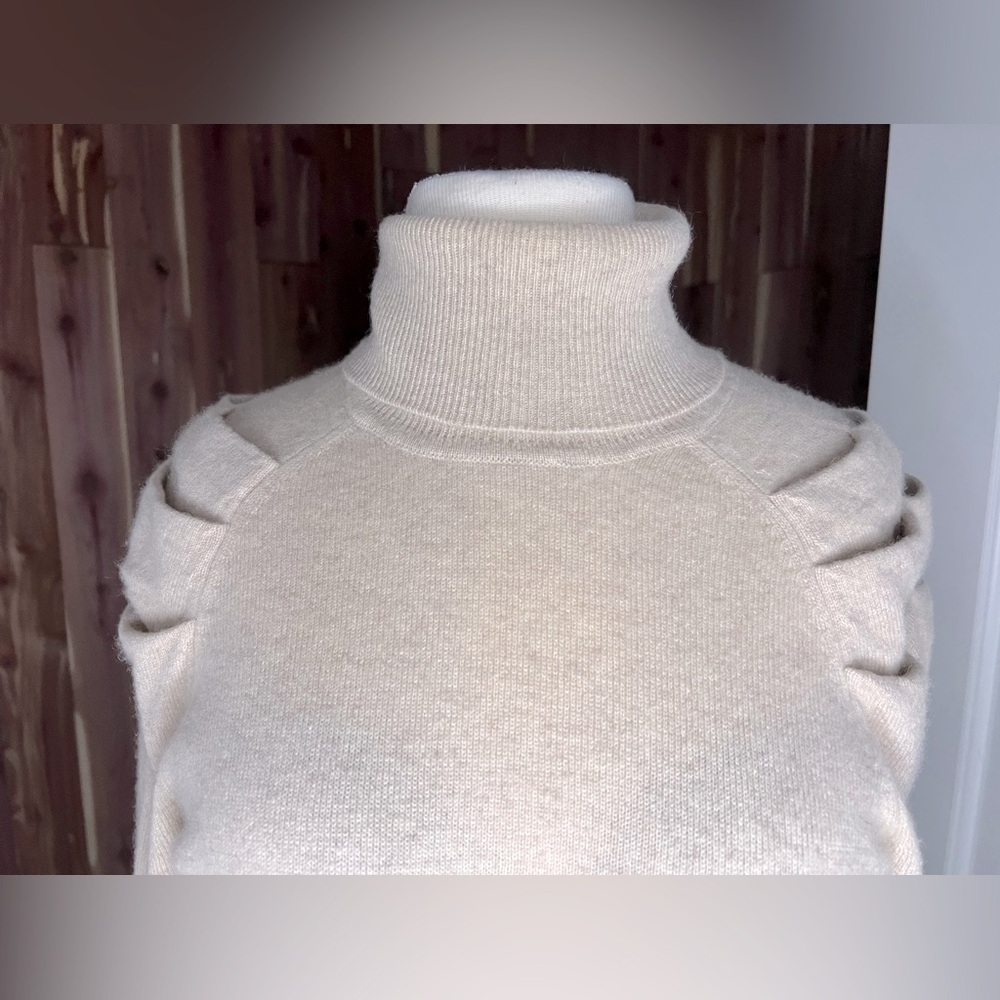 Cashmere sweater